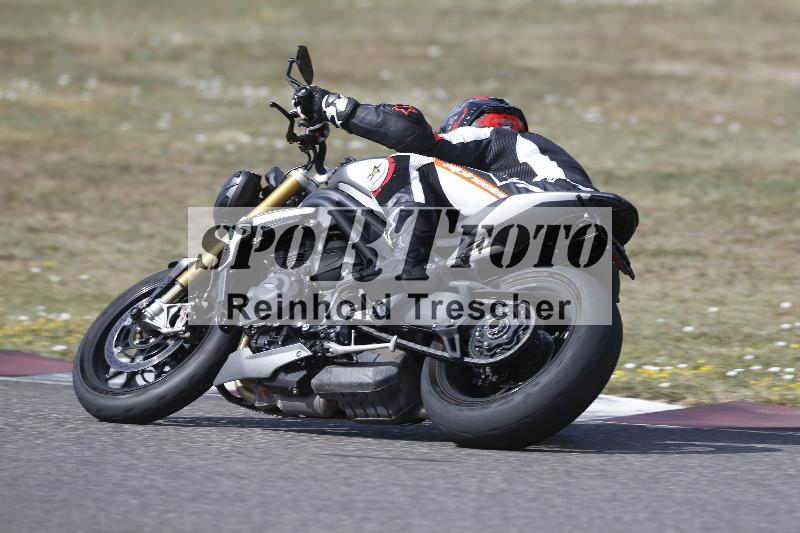 /37 09.08.2026  Pluess Motosport ADR/Freies Fahren/89